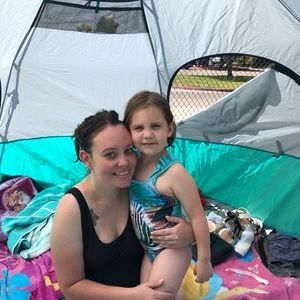 Meet your Posher, Elizabeth